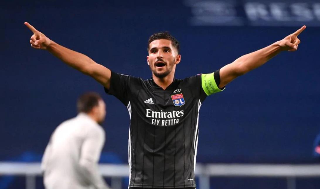 里昂训练开放日;今晨强势反弹引欢呼;德国杯在即;医务组通报恢复(四抓两整治发言材料个人) 里昂训练开放日;今晨强势反弹引欢呼;德国杯在即;医务组通报恢复(四抓两整治发言材料个人)