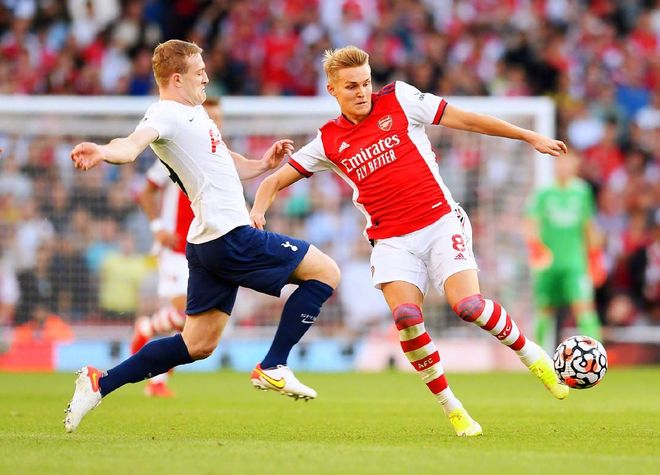 包含关键时刻俄克拉荷马雷霆门线救险赛前托特纳姆状态回暖之后，广州队窗口期外线爆发的词条